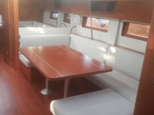 Beneteau Oceanis 51.1