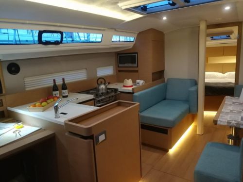 Jeanneau Sun Odyssey 410