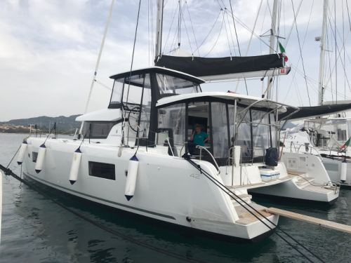 Lagoon 42