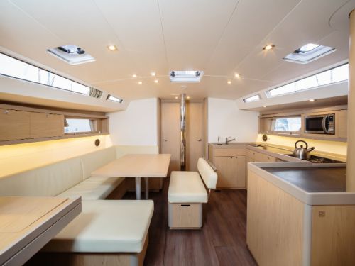 Beneteau Oceanis 48