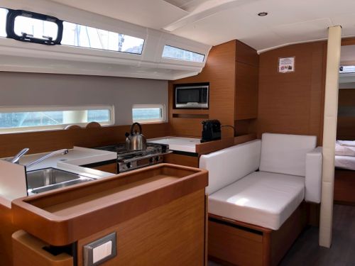 Jeanneau Sun Odyssey 410