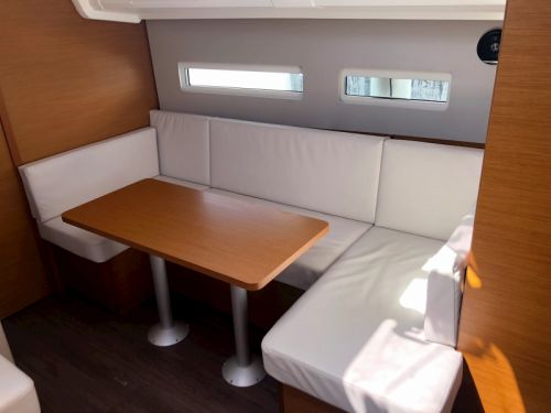 Jeanneau Sun Odyssey 410