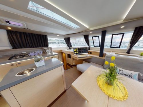 Fountaine Pajot Saona 47