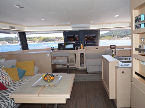 Fountaine Pajot Ipanema 58