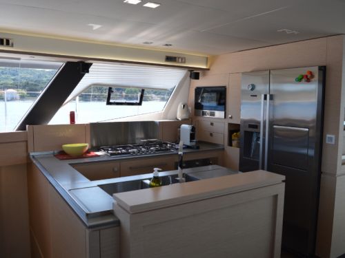 Fountaine Pajot Ipanema 58