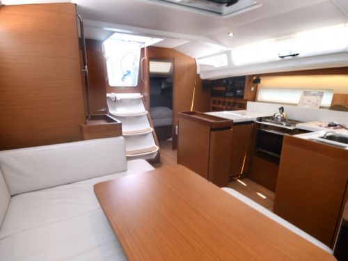 Jeanneau Sun Odyssey 440