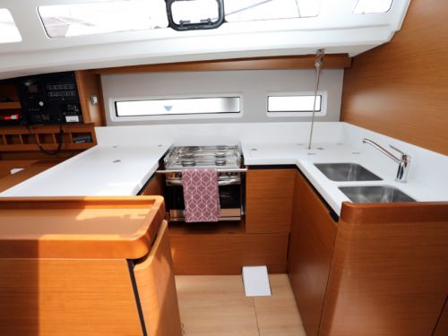 Jeanneau Sun Odyssey 440