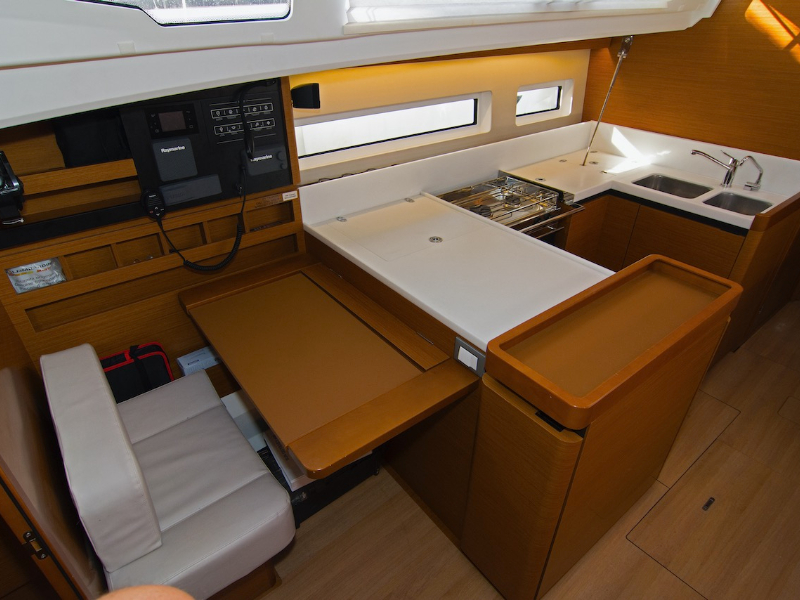 Jeanneau Sun Odyssey 440