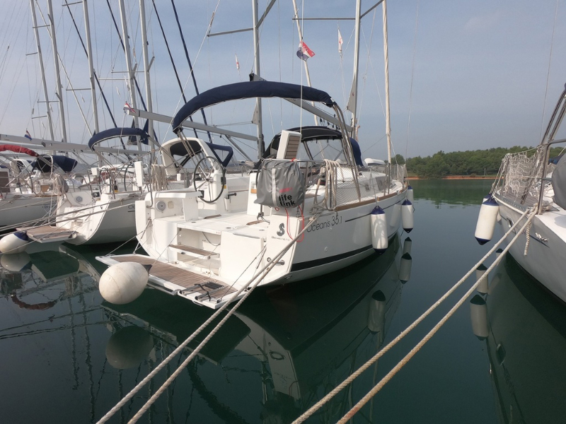 Beneteau Oceanis 35.1