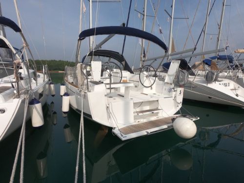 Beneteau Oceanis 35.1