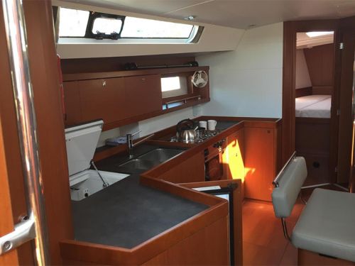 Beneteau Oceanis 45