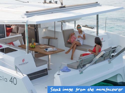 Fountaine Pajot Lucia 40