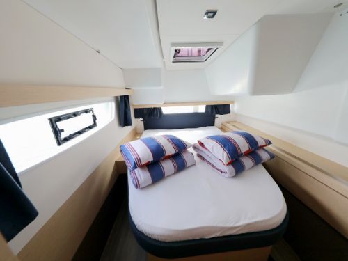 Fountaine Pajot Lucia 40