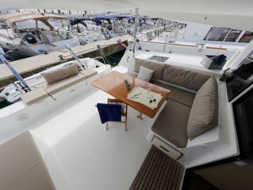 Fountaine Pajot Lucia 40