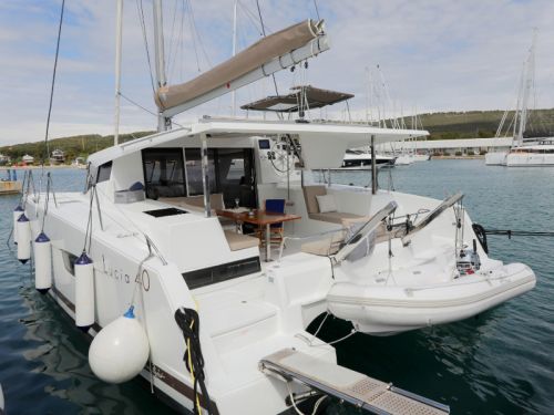 Fountaine Pajot Lucia 40