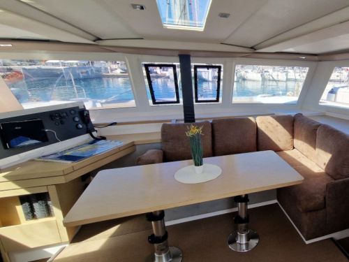 Fountaine Pajot Lucia 40