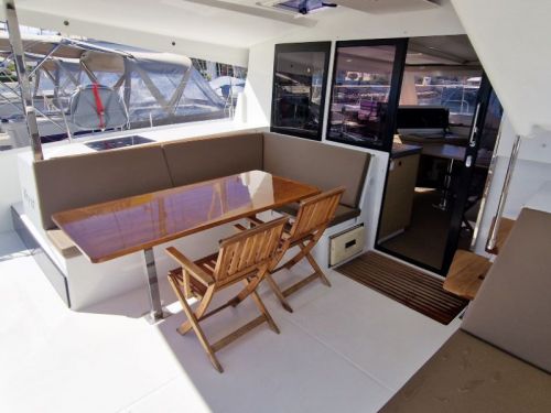 Fountaine Pajot Lucia 40