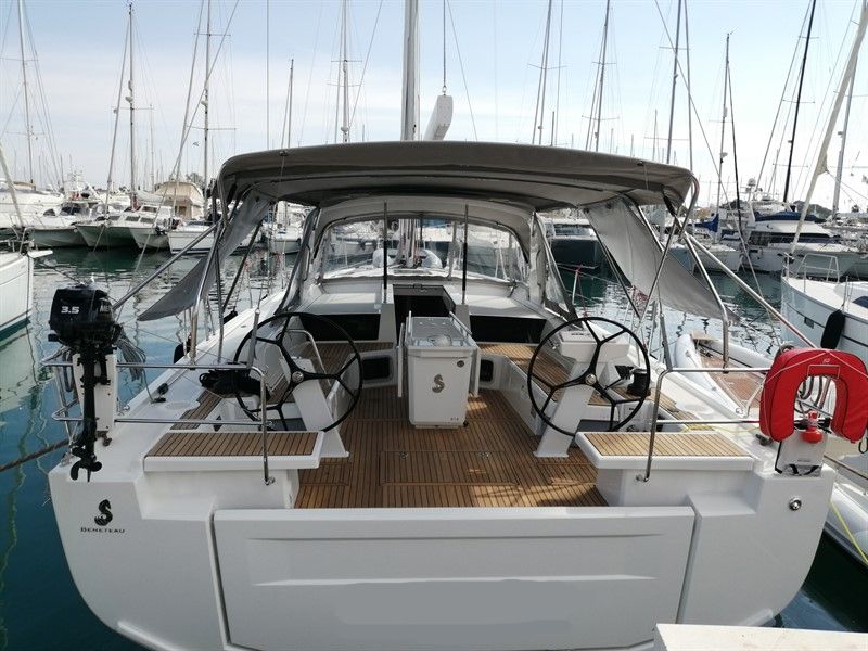 Beneteau Oceanis 51.1