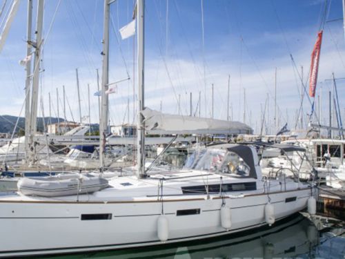 Beneteau Oceanis 45