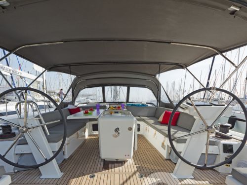 Beneteau Oceanis 51.1