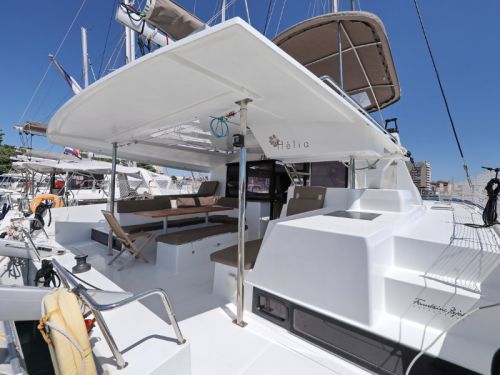 Fountaine Pajot Helia 44