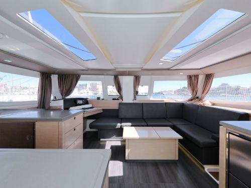 Fountaine Pajot Helia 44