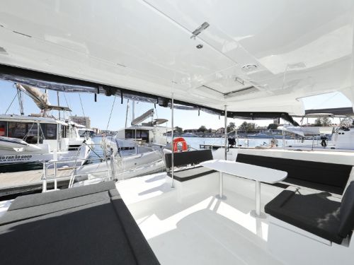 Lagoon 450