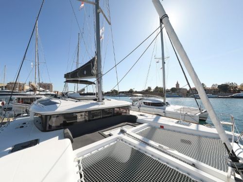 Lagoon 450