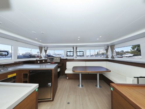 Lagoon 450