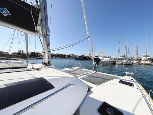 Lagoon 450