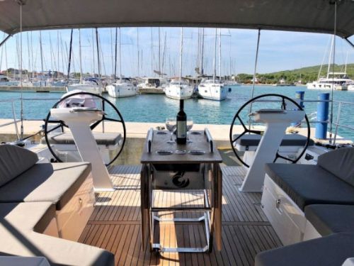 Beneteau Oceanis 51.1