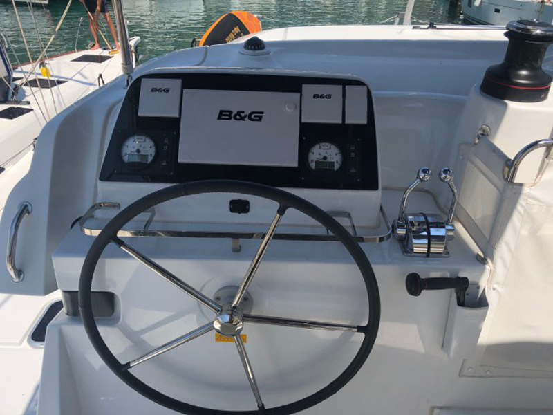 Lagoon 42