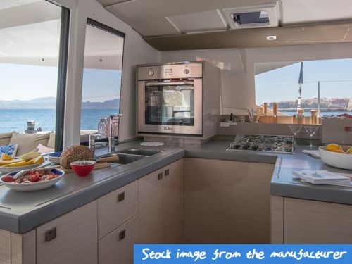 Fountaine Pajot Astrea 42