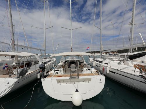 Beneteau Oceanis 45