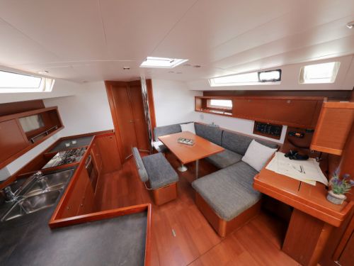 Beneteau Oceanis 45