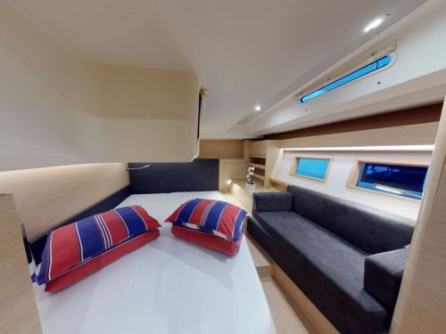 Hanse 548