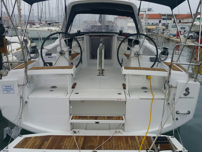 Beneteau Oceanis 35.1