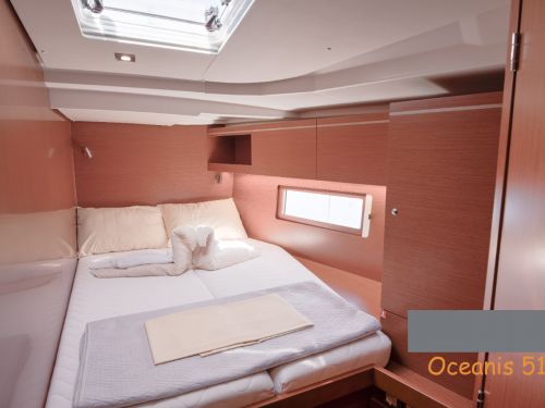 Beneteau Oceanis 51.1