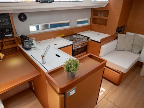 Sun Odyssey 410