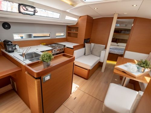 Sun Odyssey 410