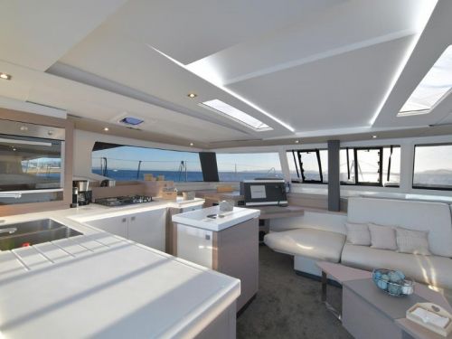 Fountaine Pajot Saona 47