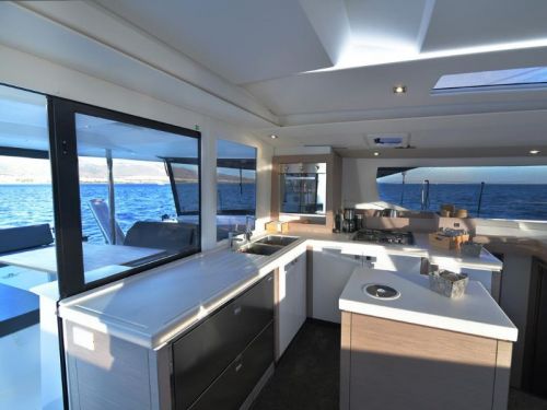 Fountaine Pajot Saona 47