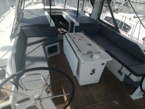 Beneteau Oceanis 51.1