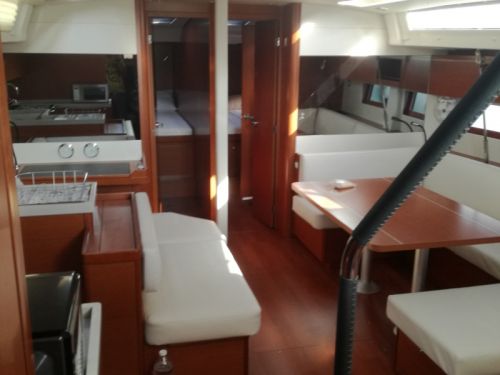 Beneteau Oceanis 51.1