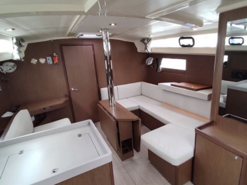 Beneteau Oceanis 41.1