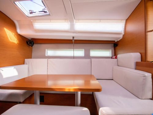 Jeanneau Sun Odyssey 440