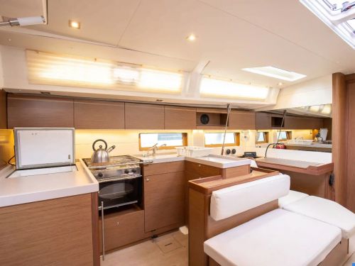 Beneteau Oceanis 51.1