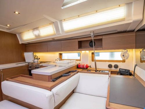 Beneteau Oceanis 51.1