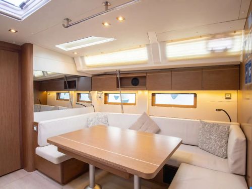 Beneteau Oceanis 51.1