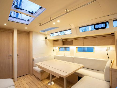 Beneteau Oceanis 51.1